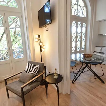 Aparthotel Laa *