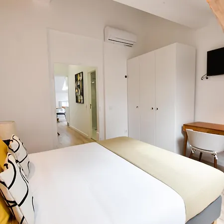 Laa Aparthotel 4*